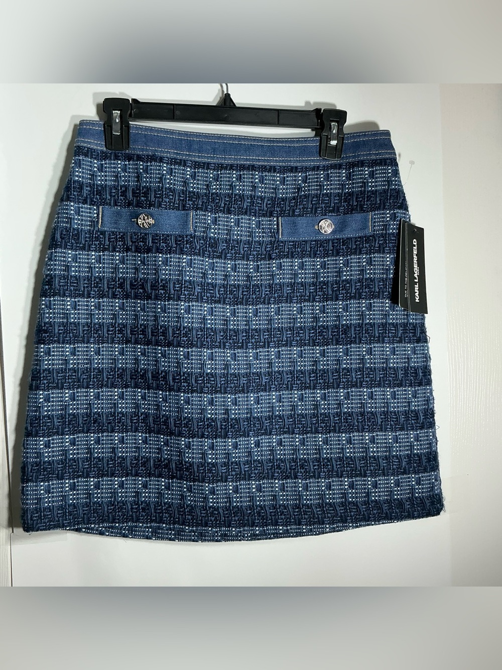 KARL LAGERFELD PARIS
Women's Tweed and Denim Zipper Mini Skirt Sz 4